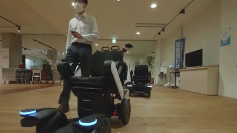 追従型ロボティックモビリティ PiiMo（Panasonic ニュースリリース）